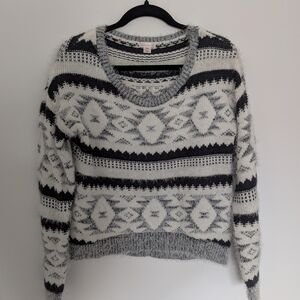 Xhilaration Black and White Geometric Sweater
